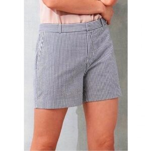 BANANA REPUBLIC 4.5” Shorts Seersucker High Rise Blue White Stripe Size 8